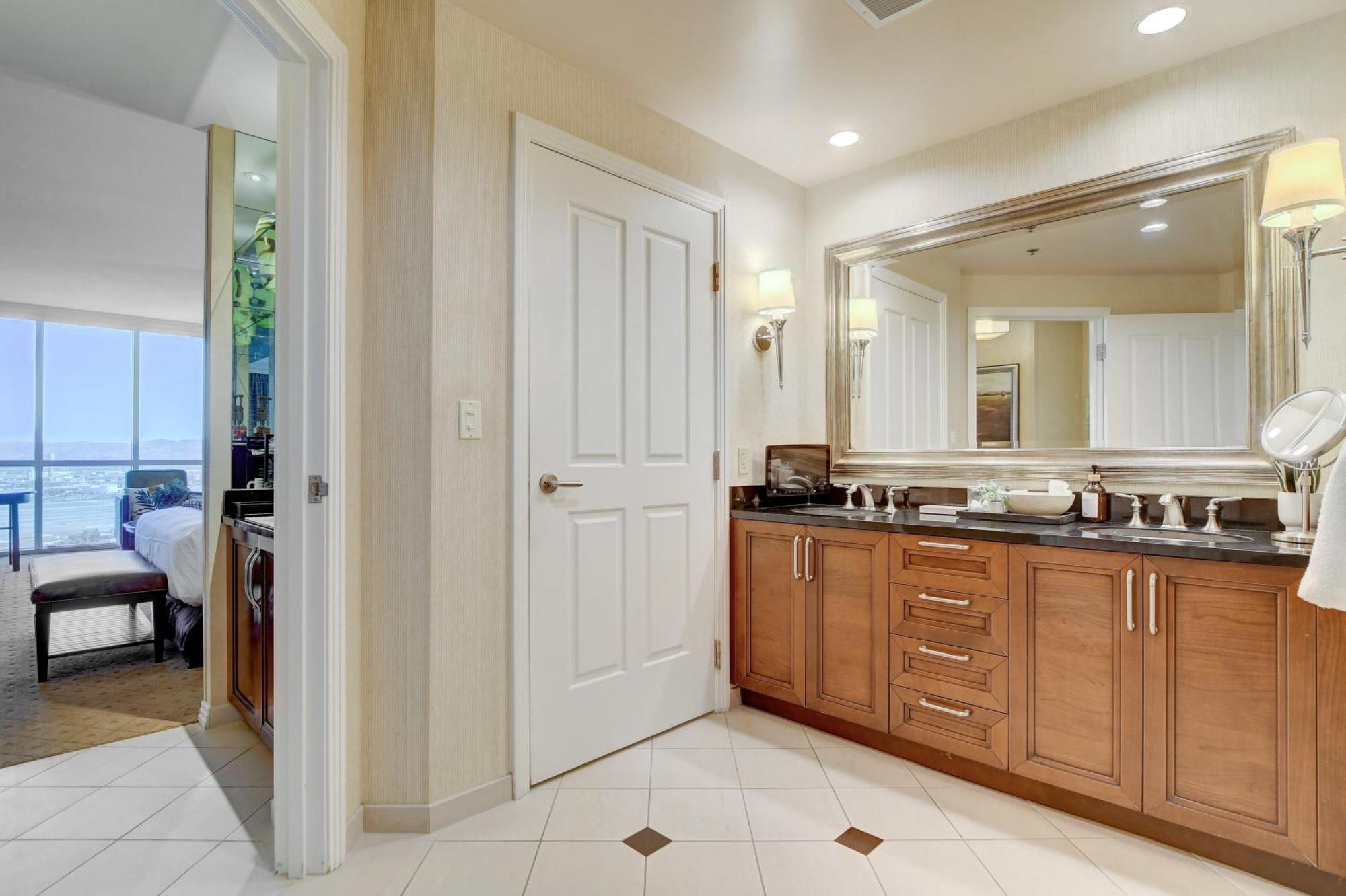 Classic Suite Mgm Signature 25Th Flr Pool View Las Vegas Bagian luar foto
